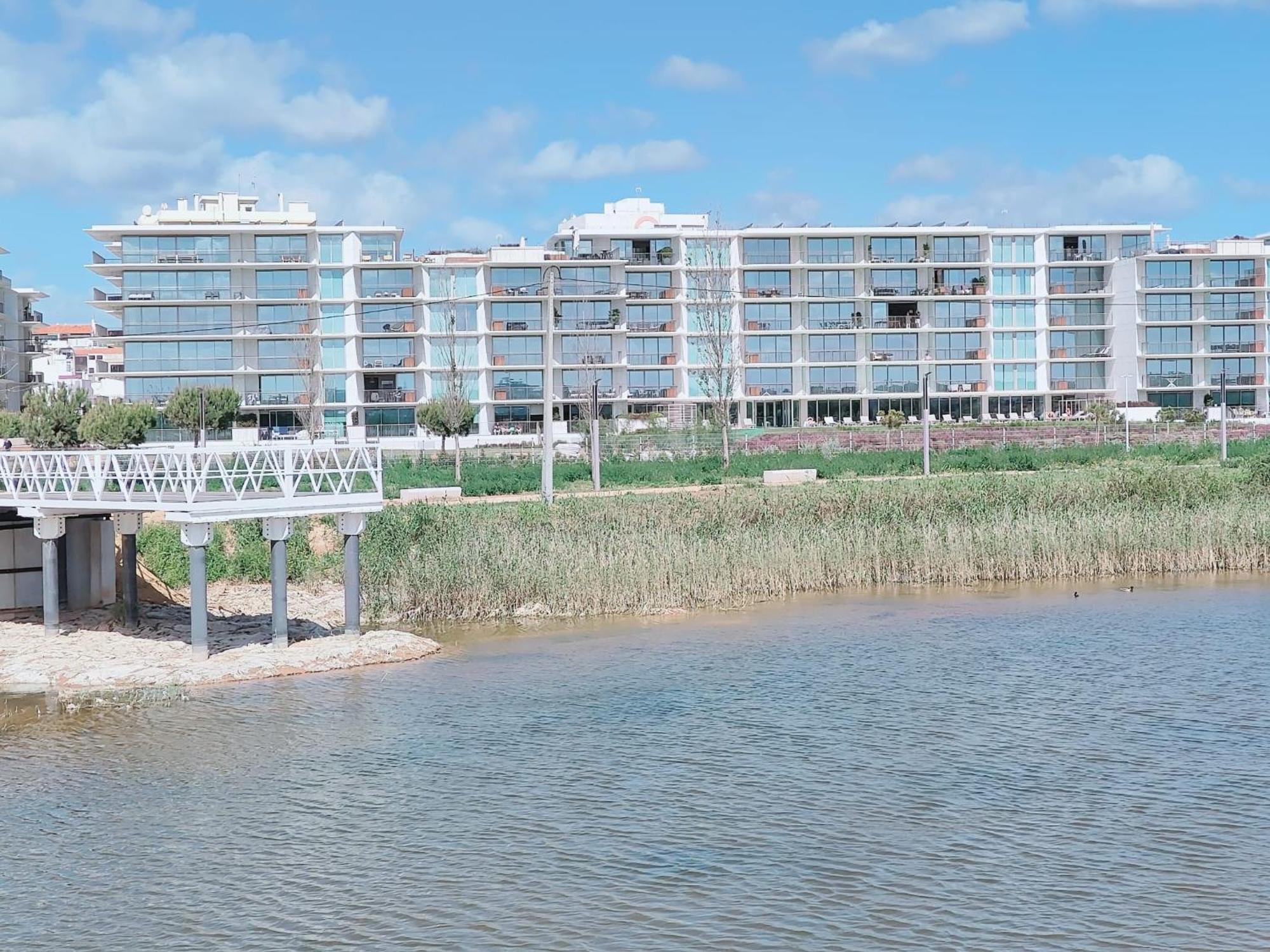 Bayline- Beachfront And Pool Armação de Pêra Kültér fotó